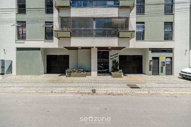 Apartamento a 110m de Meia Preia - Itapema EPV204