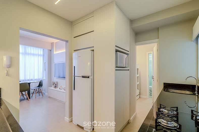 Apt 70m da Praia em B. Camboriú POL406