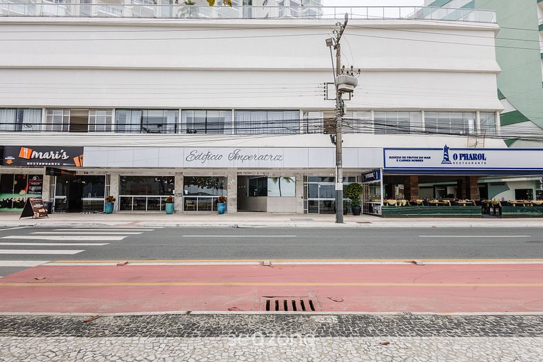 Apto com piscina em frente ao mar IPT0171