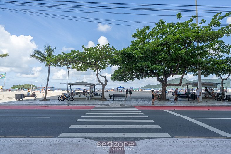 Apto com piscina em frente ao mar IPT0171