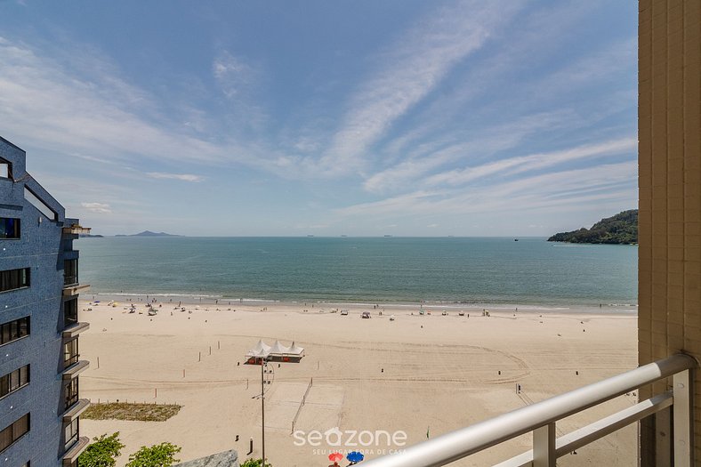 Apto pé na areia com vista frente mar em BC CET802 Seazone