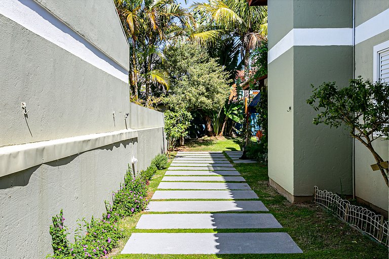 Casa sofisticada para famílias em Jurerê RCU105