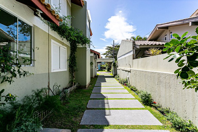 Casa sofisticada para famílias em Jurerê RCU105