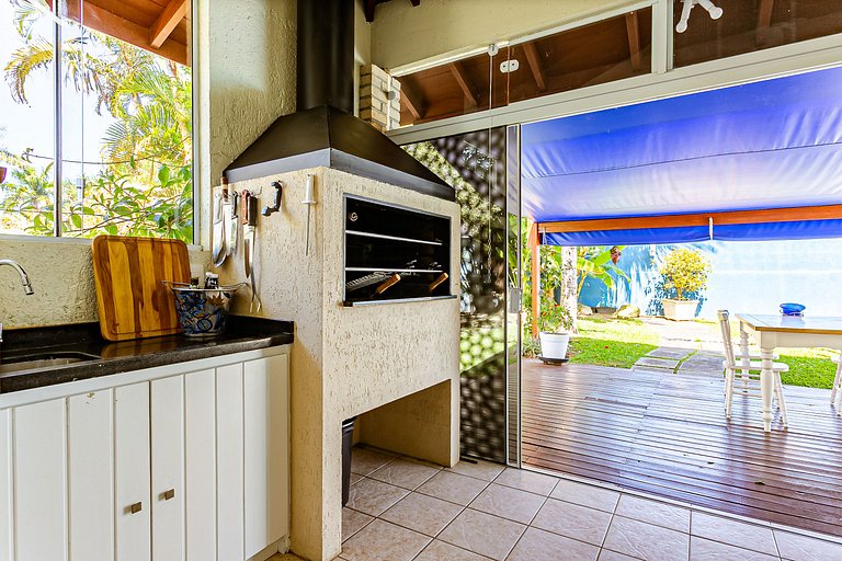 Casa sofisticada para famílias em Jurerê RCU105